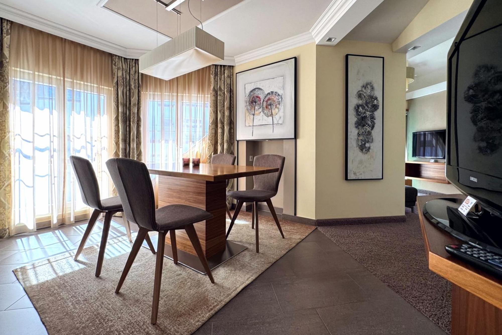 Gruetter Luxury Apartments Ischgl Bilik gambar